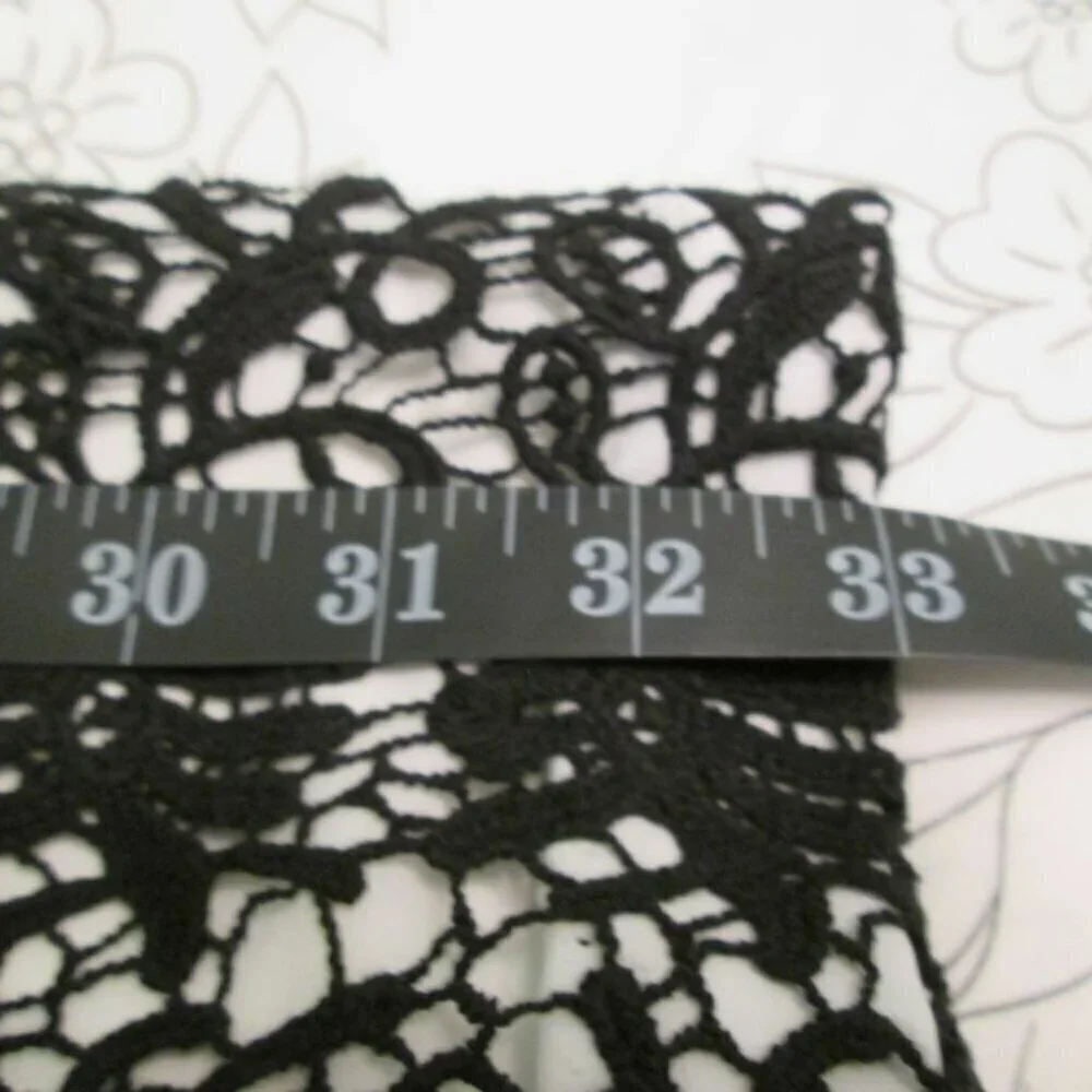 Vince Camuto Lace Overlay Sheath Dress-Black/White-10P-EUC - Picture 13 of 13